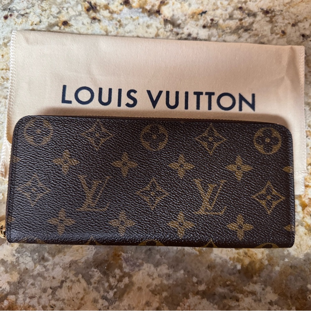 ๐ EUC Louis Vuitton Monogram Clemence Wallet Freesia Pink - Picture 7 of 10